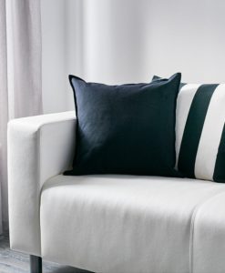Dekoratyvinė pagalvėlė „Cosy“ 50 cm, juoda Dekoratyvinė pagalvėlė “Cosy” 50 cm, pagalvėlė su spauda, pagalvėlė su nuotrauka, pagalvėlė su užrašu, manodovanos.lt, juoda pagalvė,