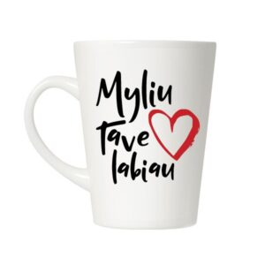 Baltas late kavos puodelis Myliu tave labiau