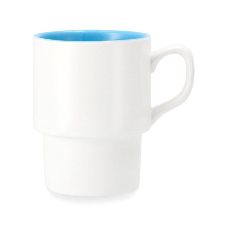 Baltas puodelis žydru vidumi