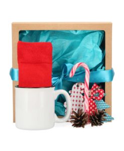 Kalėdiniai dovanų rinkiniai Žaismas. Vintažinis puodelis ir raudonos kojinės su spauda.