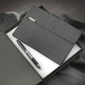 Uzrasines ir tusinuko dovanu rinkinys Tactical-2 Dovanų rinkinys Tactical su užrašine ir tušinuku